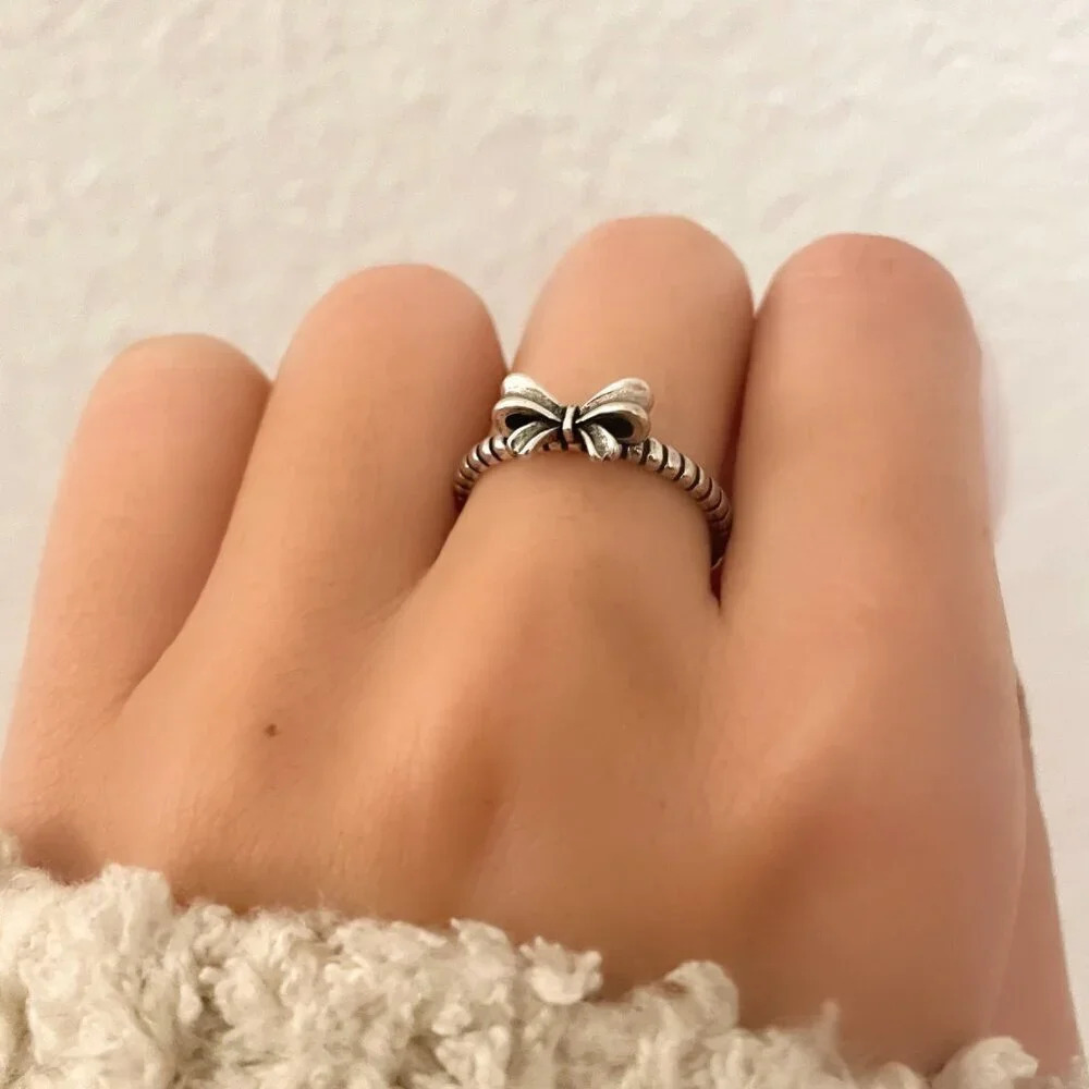 925 Sterling Silver Minimalist Tiny Bow Ring Dainty Ring Modern Boho Ring - Picture 4 of 8